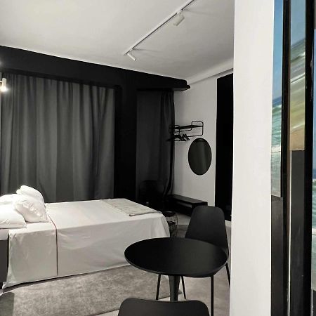 דירות מאלגה Dama Modern & Luxury מראה חיצוני תמונה